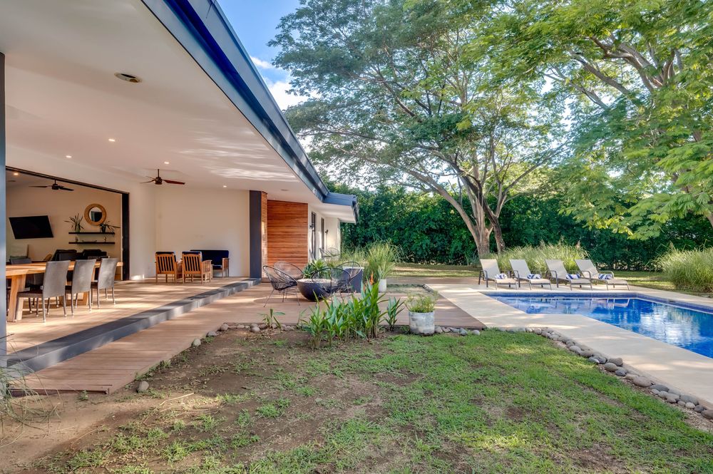 Deck and pool at Casa Poiema